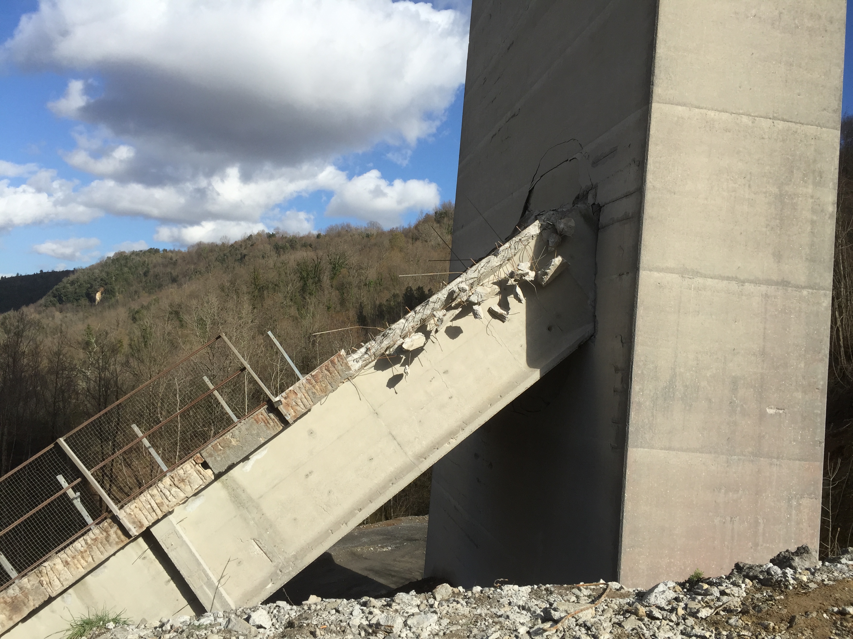 Crollo ponte - Provincia di Cosenza-2